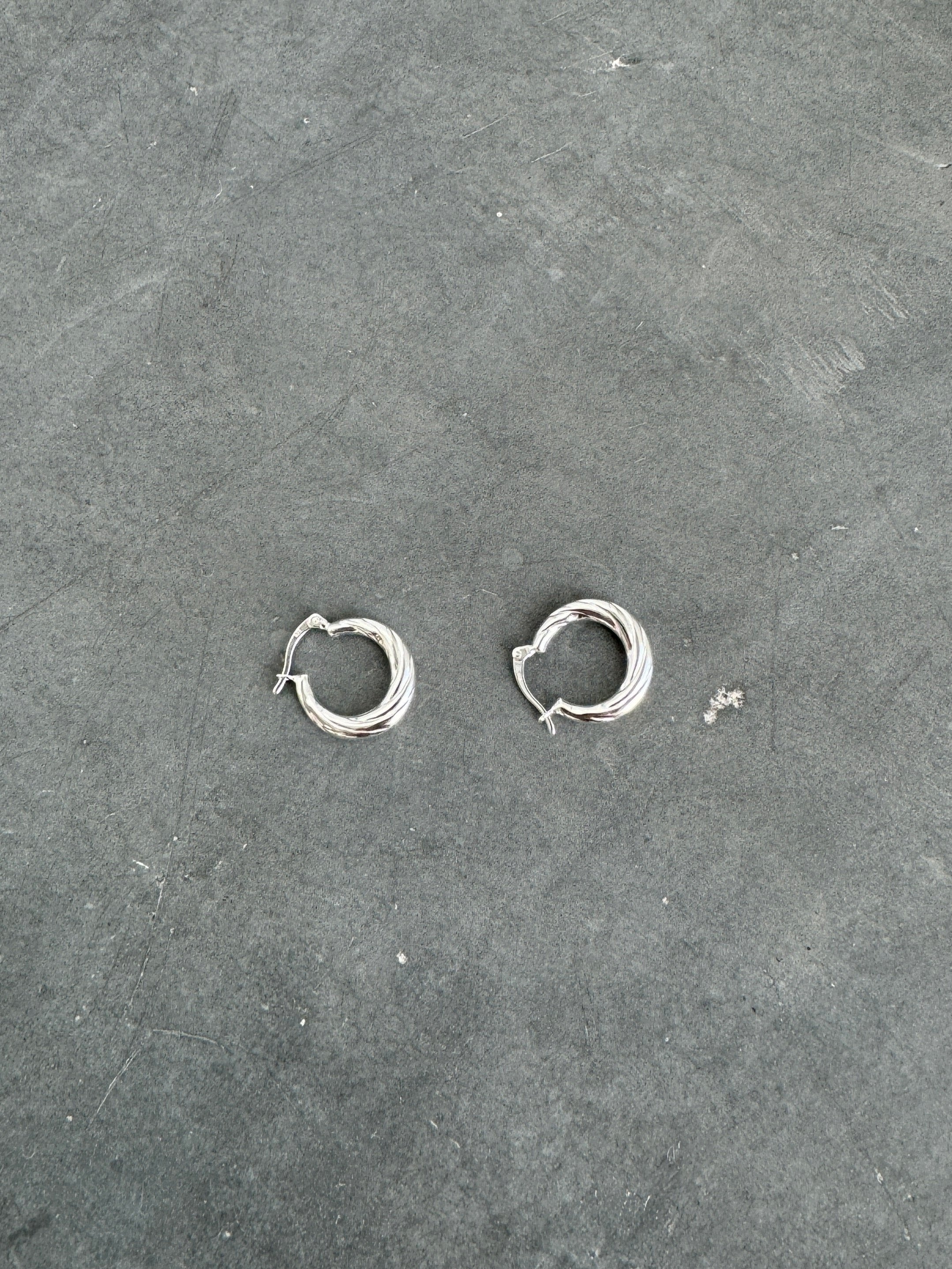 Gia hoops earrings RFND X SUMMER MEMORIES