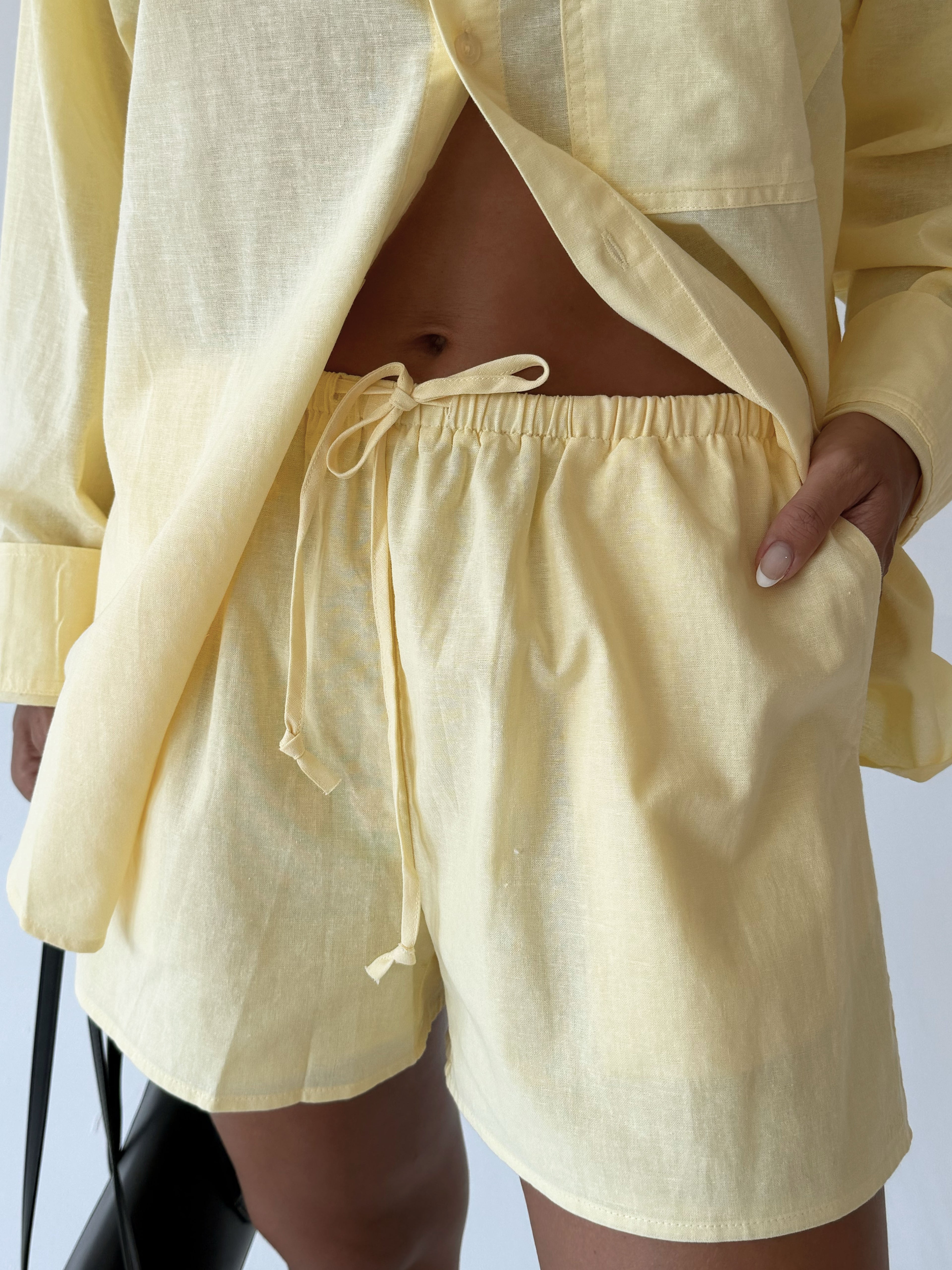 CAPRI SHORTS