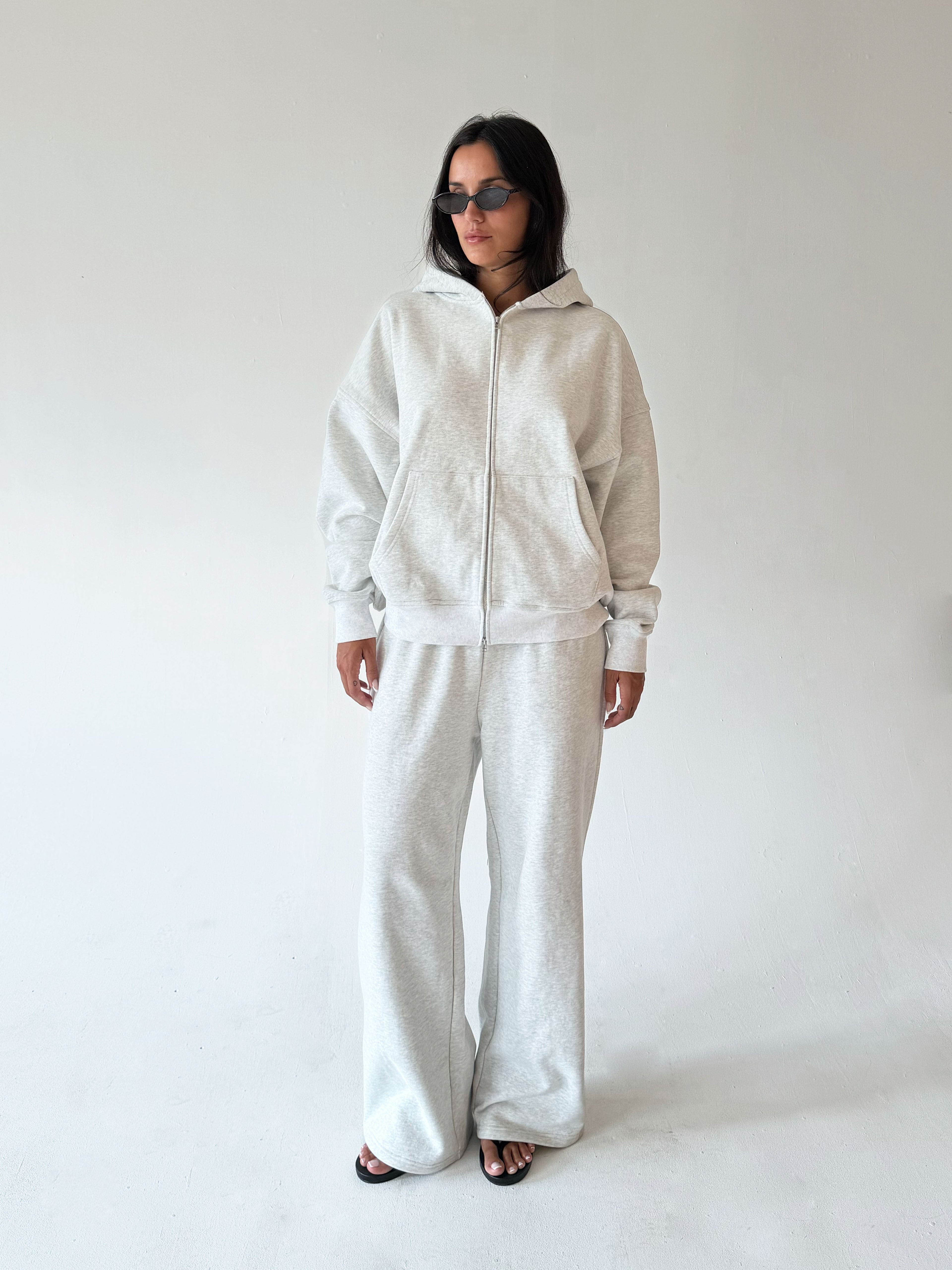 STRAIGHT-LEG SWEATPANTS