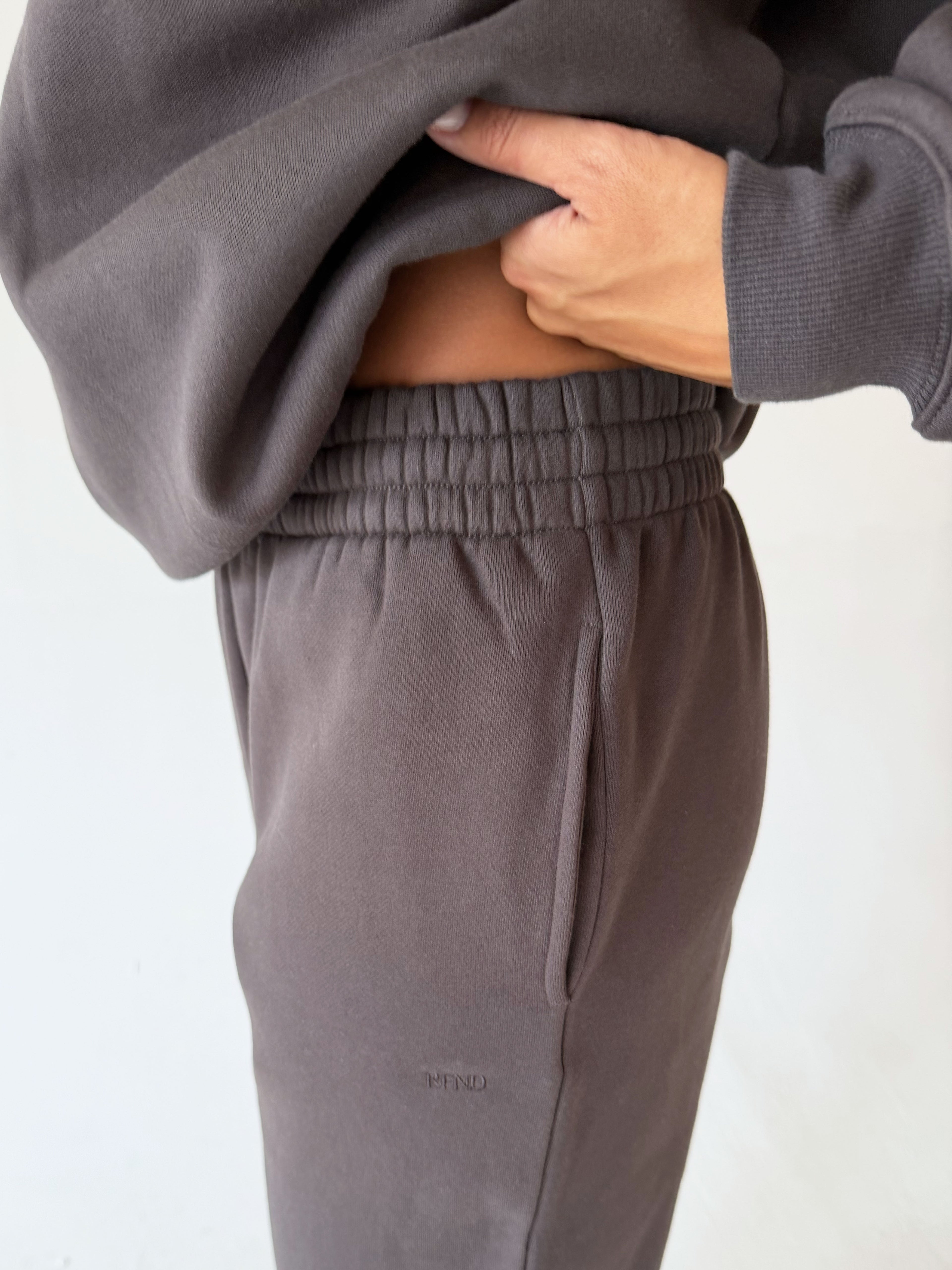 KAI SWEATPANTS