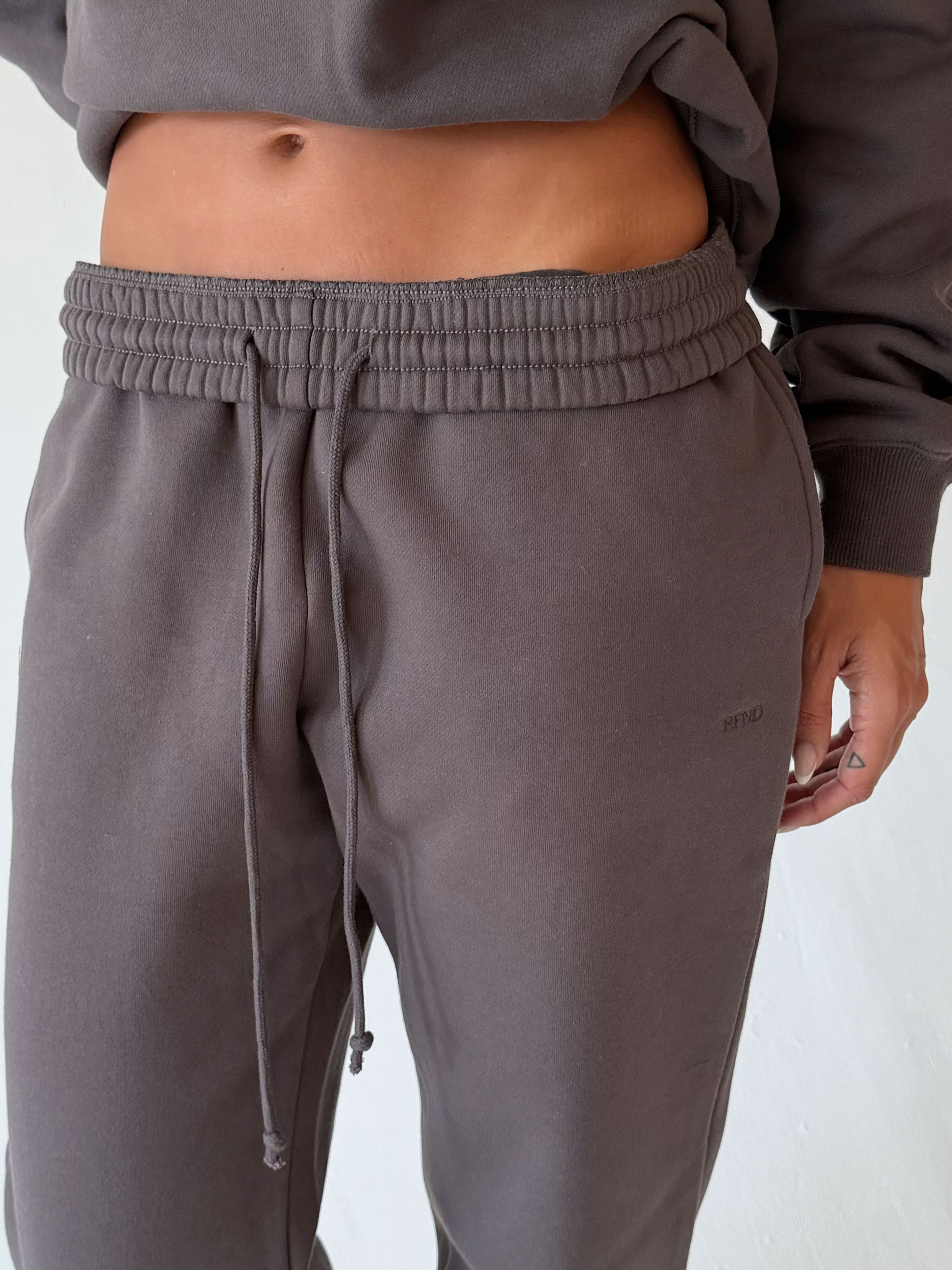 KAI SWEATPANTS