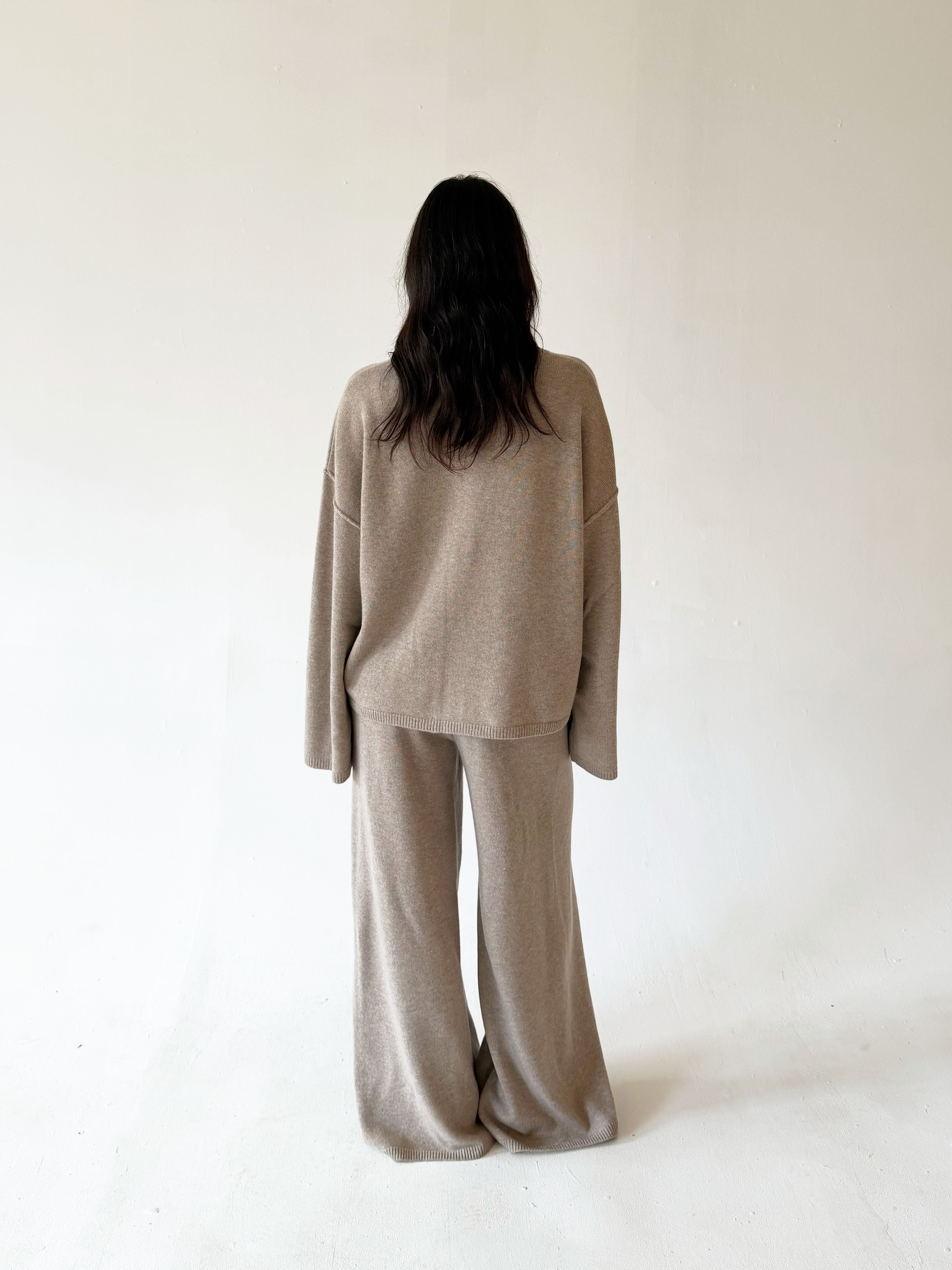 SWEATER TOP