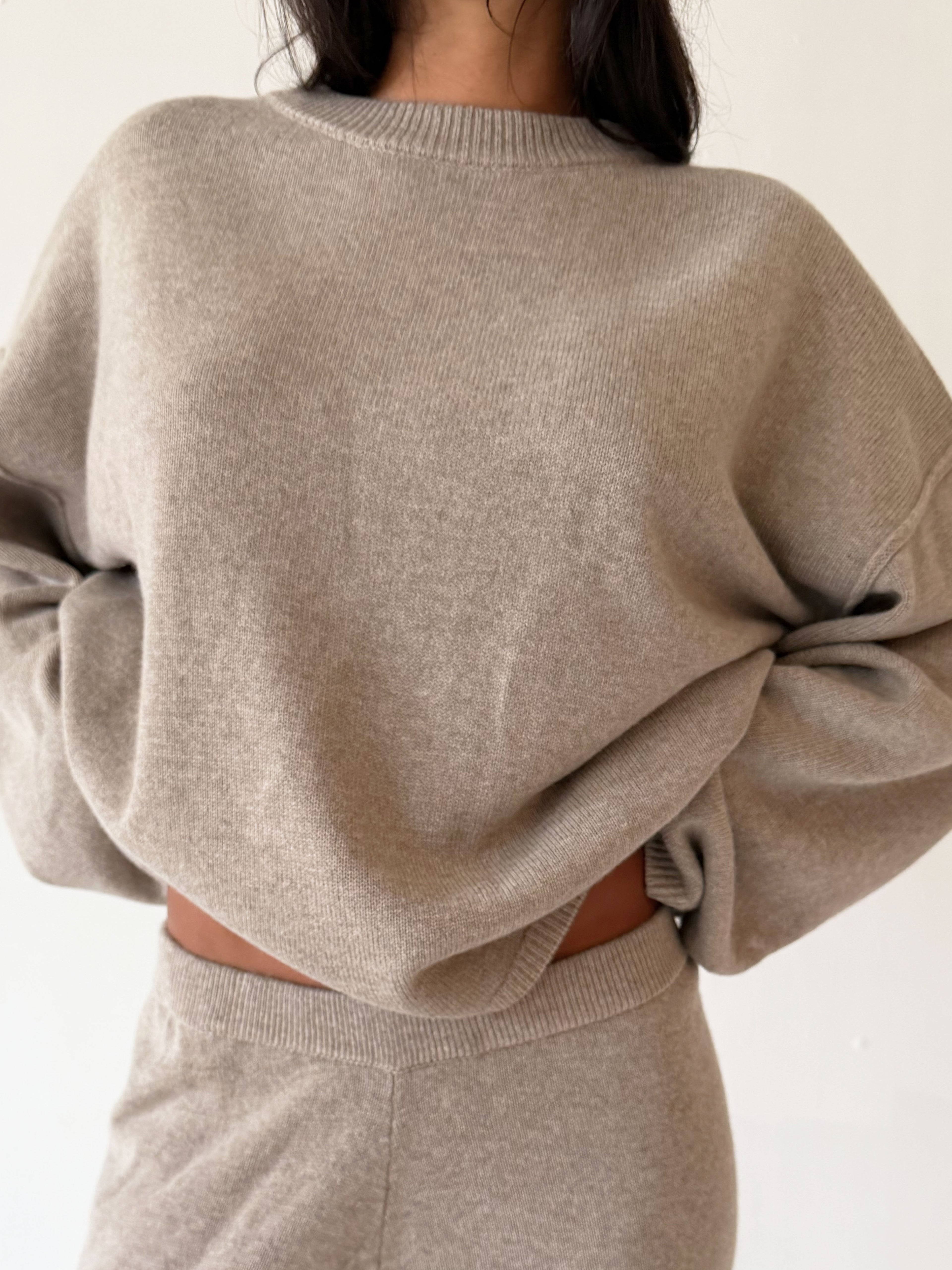 SWEATER TOP